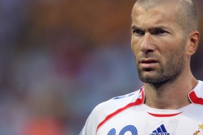 球队与本地高校合作开设运动管理专业，球类运动管理中心