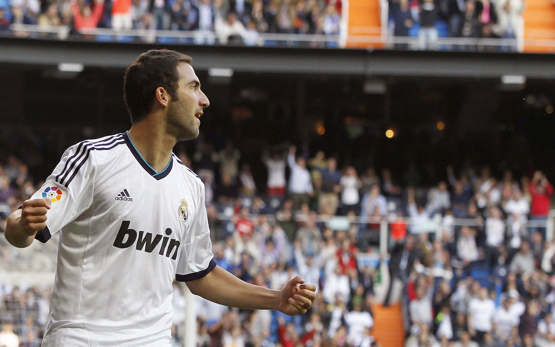 “马丁·高尔西：阿根廷橄榄球的亮眼新星，未来无限”