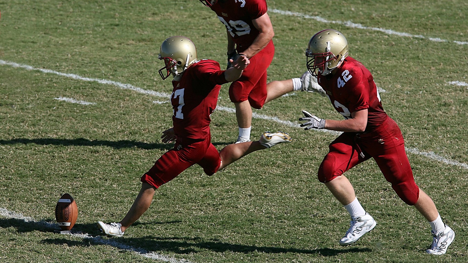 女篮姑娘的拼搏成为全国榜样，女篮女生